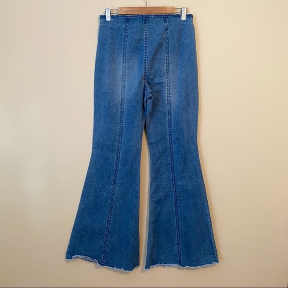 Wonderly Flare Fray Hem Pull On Jeans - L - Picture 2 of 11
